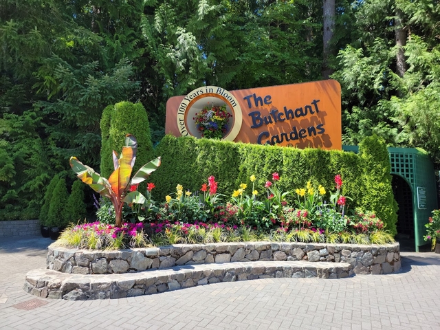 yyj-butchart-gardenscard-img