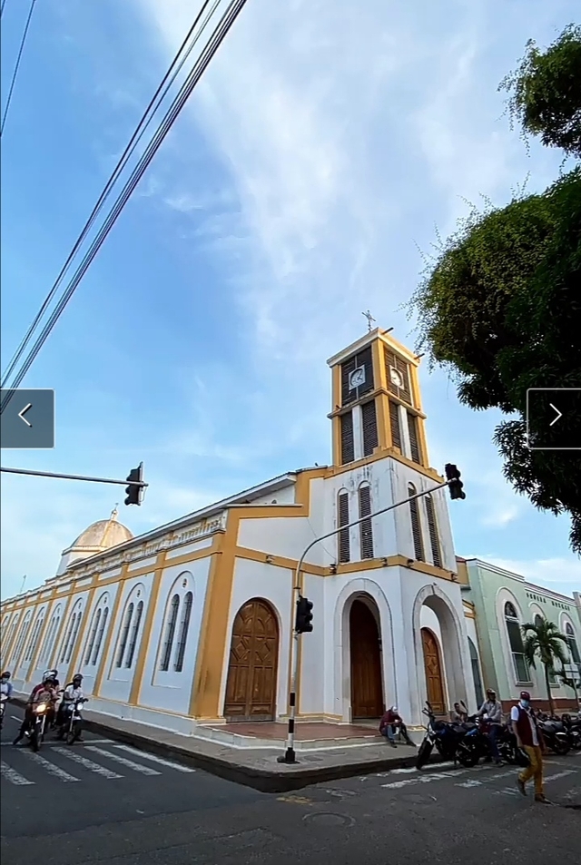 auc-arauca-cathedralcard-img