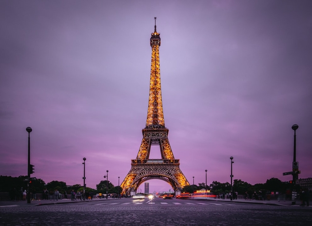 par-eiffel-towercard-img