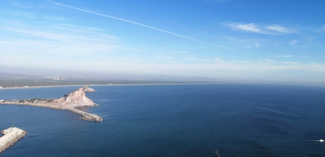 mzt-el-faro-lighthousecard-img