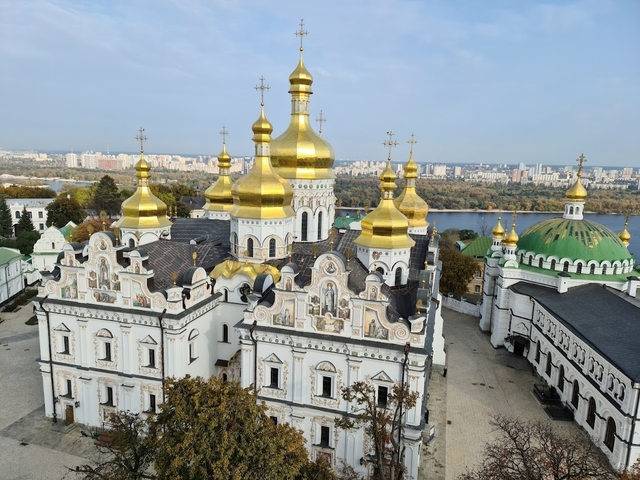 iev-kyiv-pechersk-lavracard-img