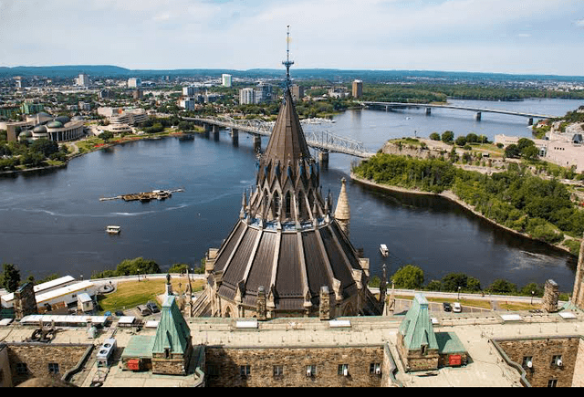 yow-parliament-hillcard-img