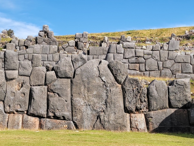cuz-sacsayhuamáncard-img