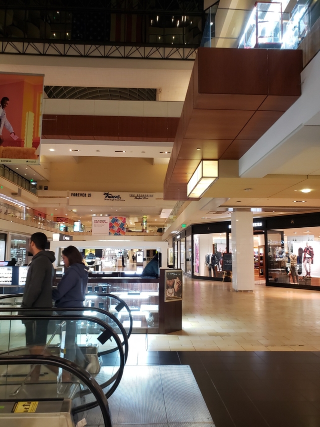 hou-the-galleriacard-img