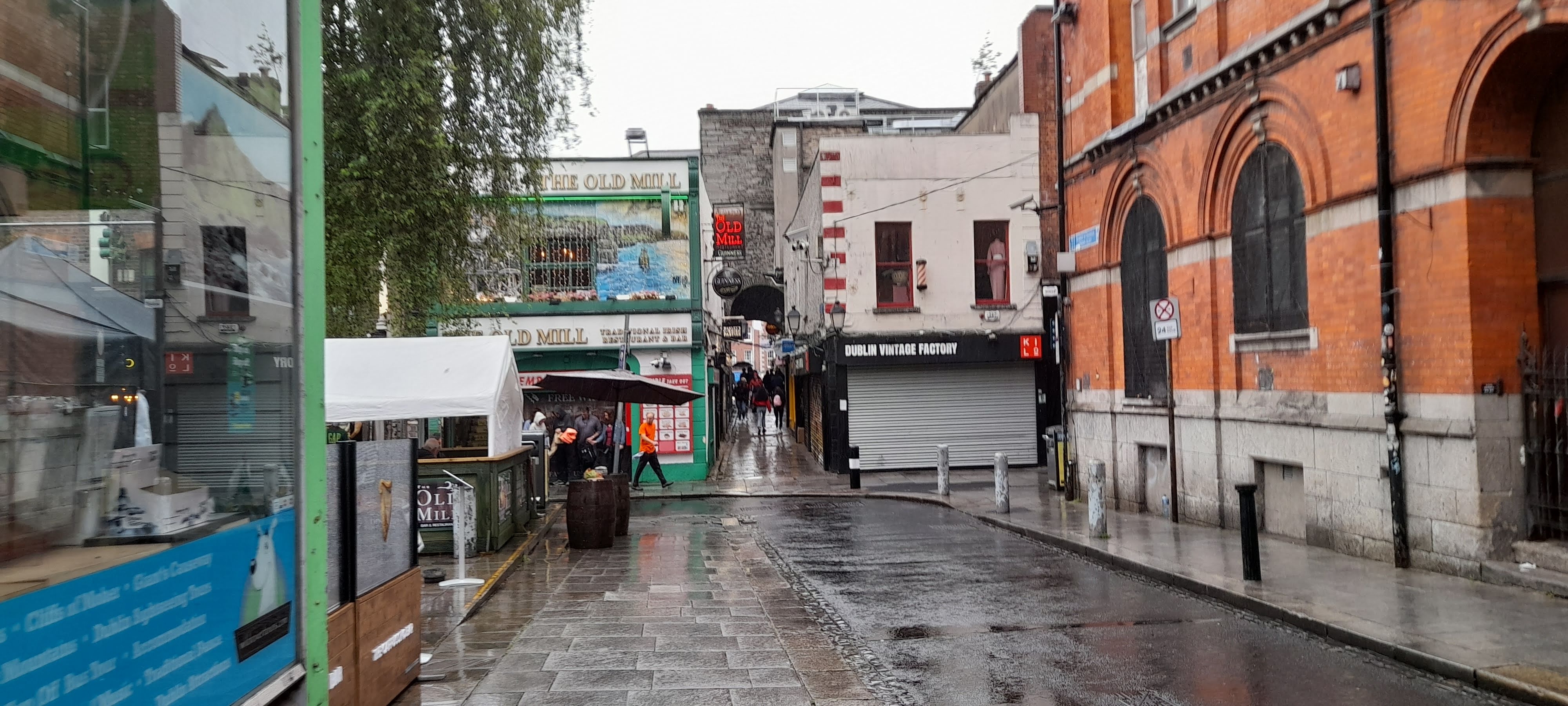 Calgary-Dublin-main-image