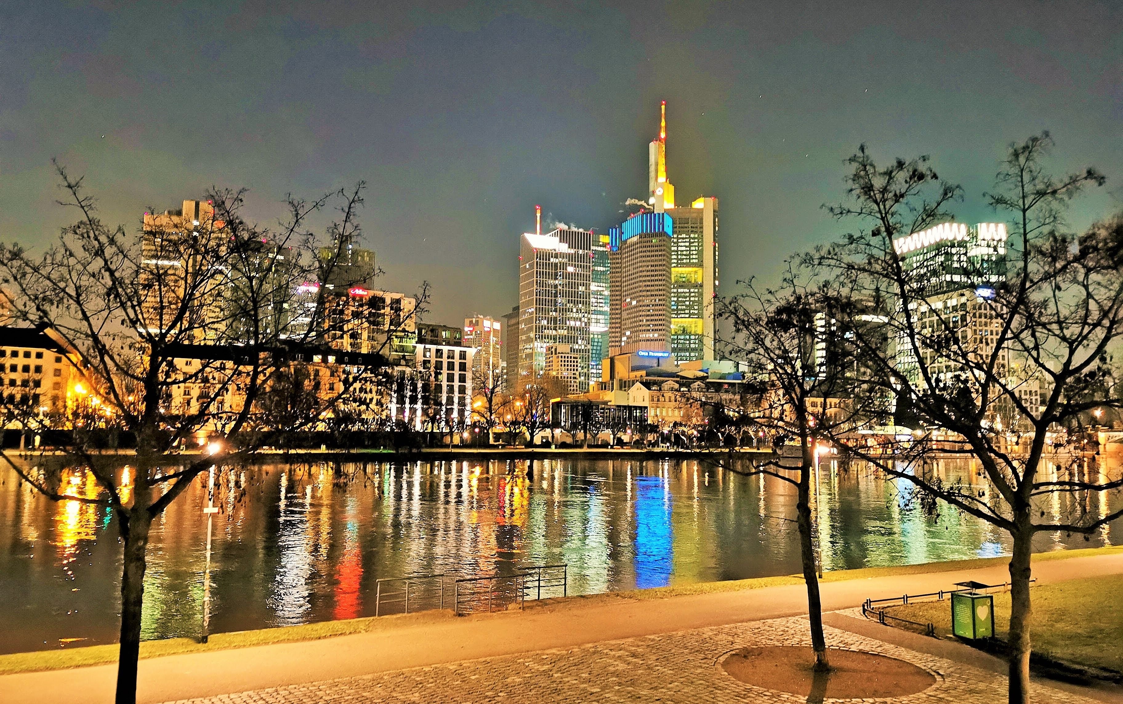 Austin-Frankfurt-main-image